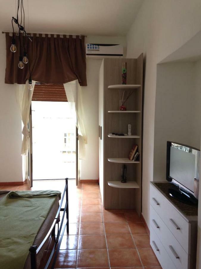 La Casa Di Alice Appartement Napels Buitenkant foto